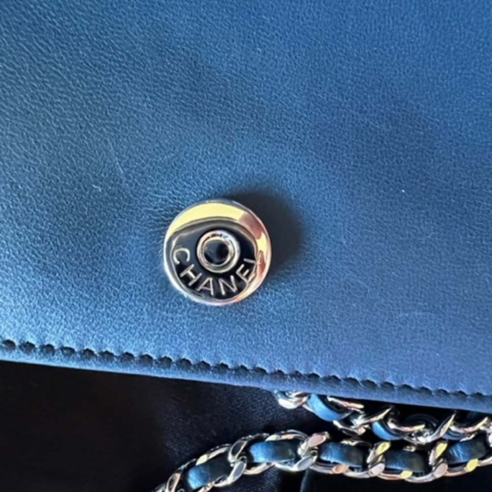 Chanel - Rhinestone Boy Wallet - Excellent Condition - Picture 5 of 8